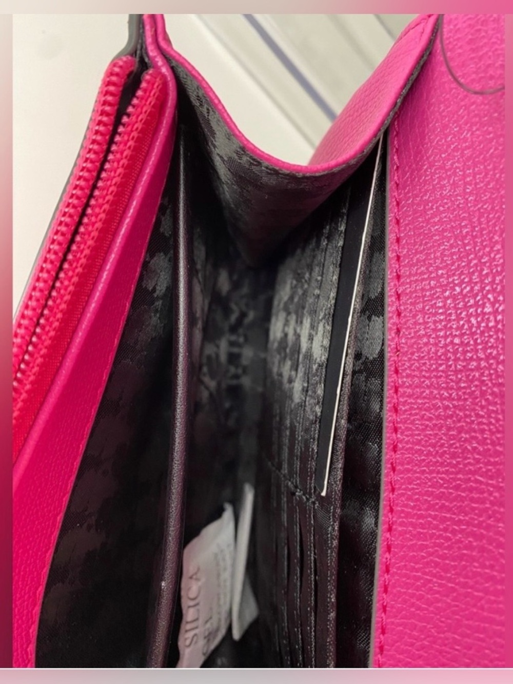 LOW START NWT Karl Lagerfeld Fuchsia Heart Stud Leather Crossbody - Picture 7 of 11